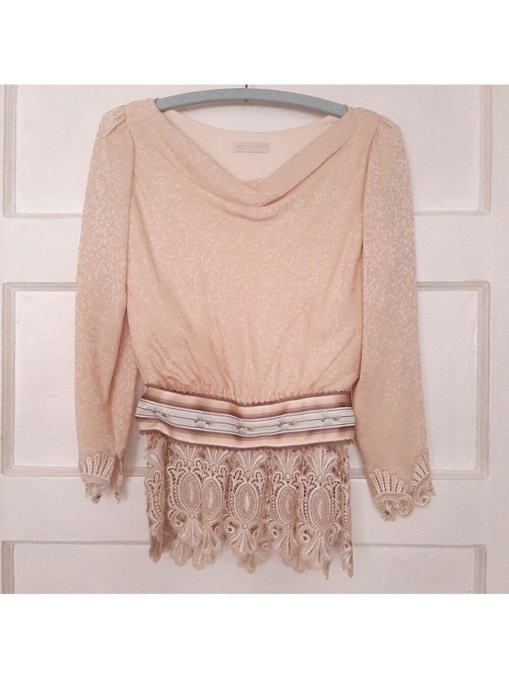 Vintage Rare Carol Peretz Guipure Lace French Ribbon Trim Drape Neck Blouse